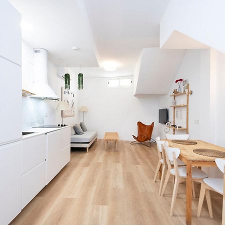 Duplex Victoria By Dossan Apartment Malaga Exterior photo